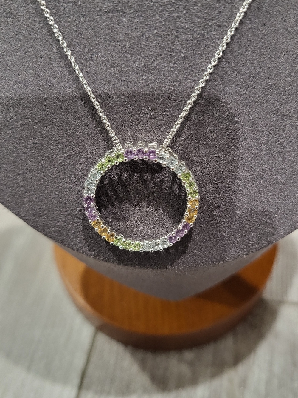 Brand New Multi-Color Gemstone Circle Pendant Necklace